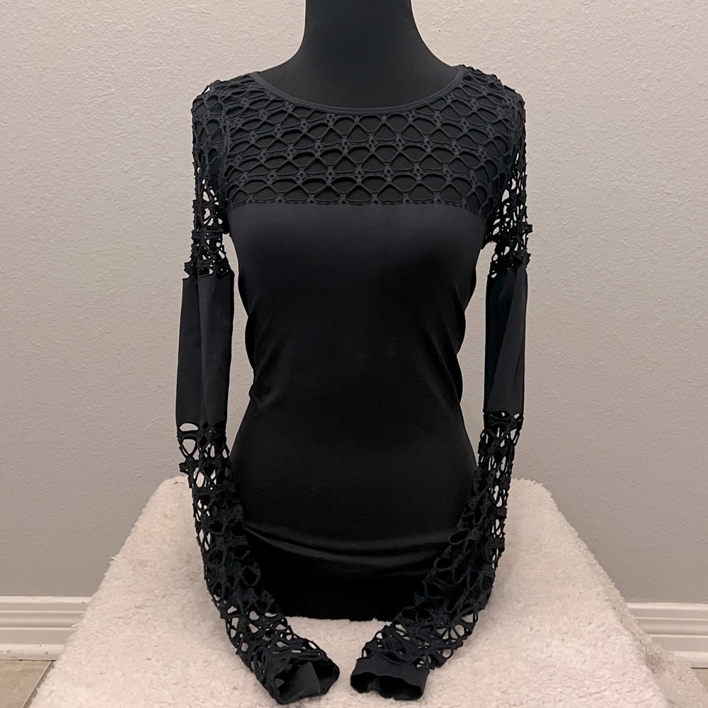 VENUS Black Long Sleeved Cutout Shirt Size S